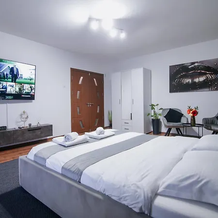 Happy Place City Central Craiova Extérieur photo